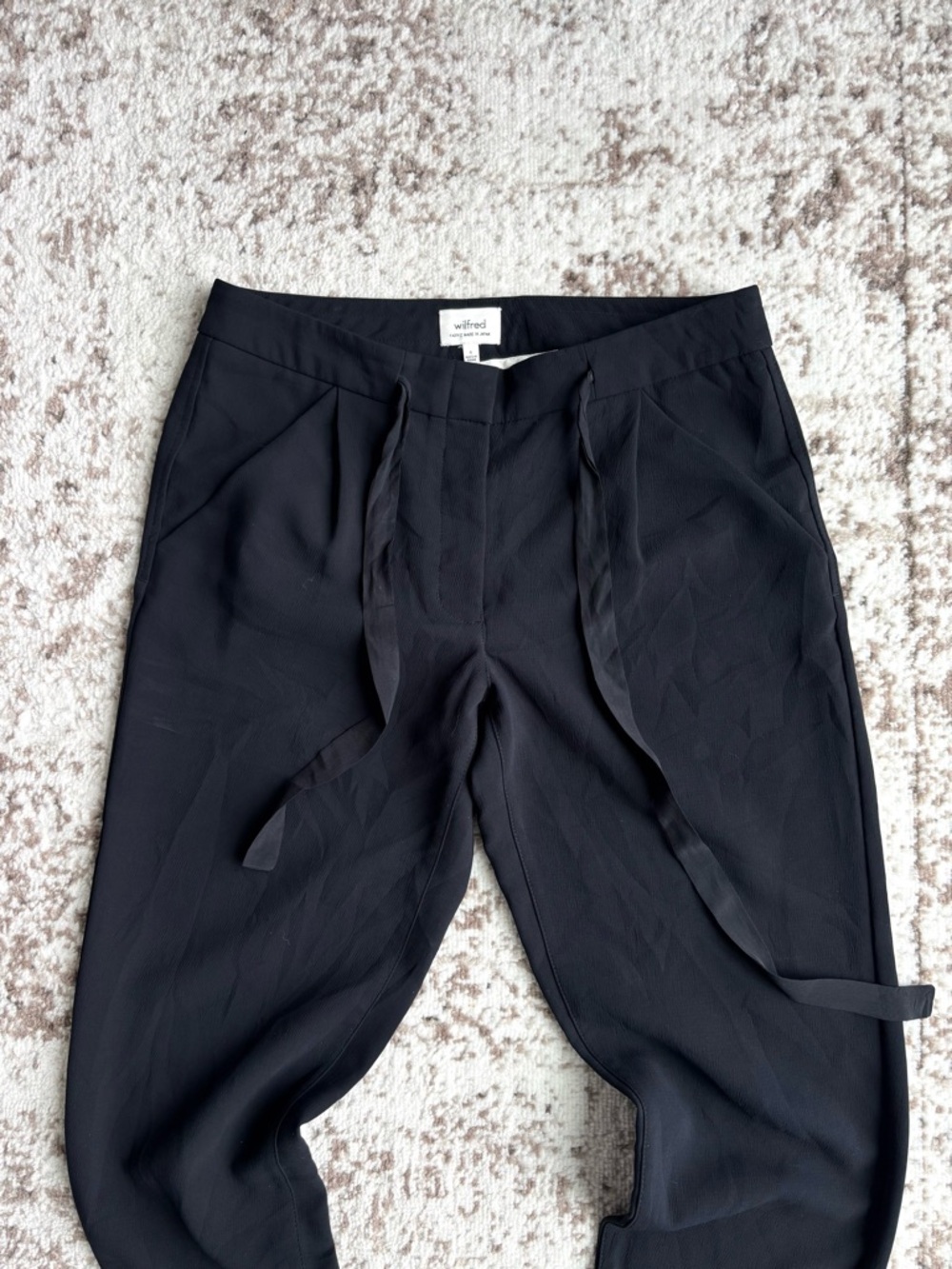 Aritzia Wilfred Allant Japanese Crepe Tailored Cuffed Trouser Pants - Picture 4 of 9